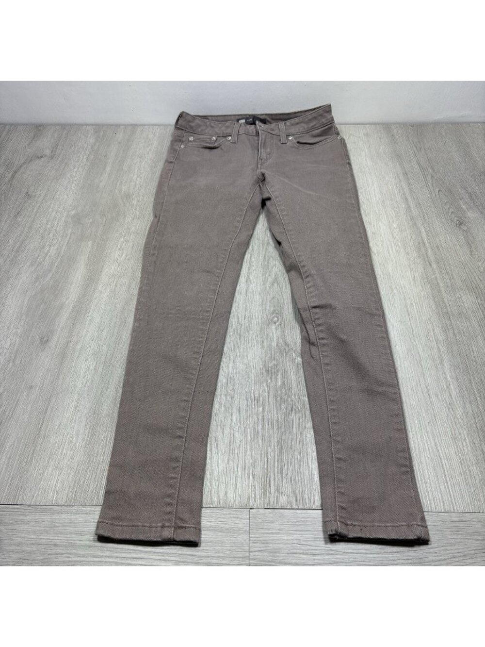 Levis Legging Women's Size 7M W28 x L32 Black Skinny Stretch Denim Jeans